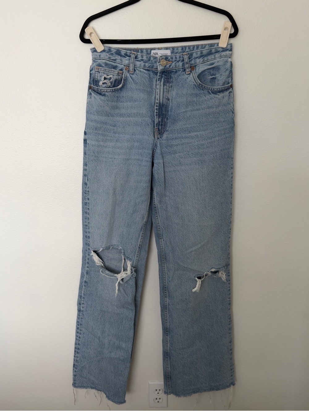 Zara full length wide leg high waisted Light Blue Distressed Women's Jeans